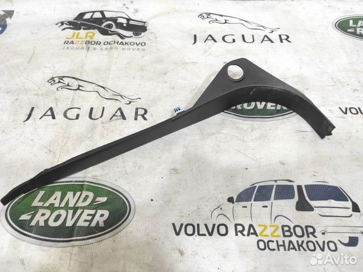 Накладка передней стойки левая Volvo S60 2011