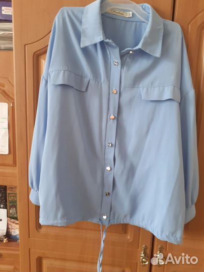 Блузка голубая рубашечного типа на 12 лет