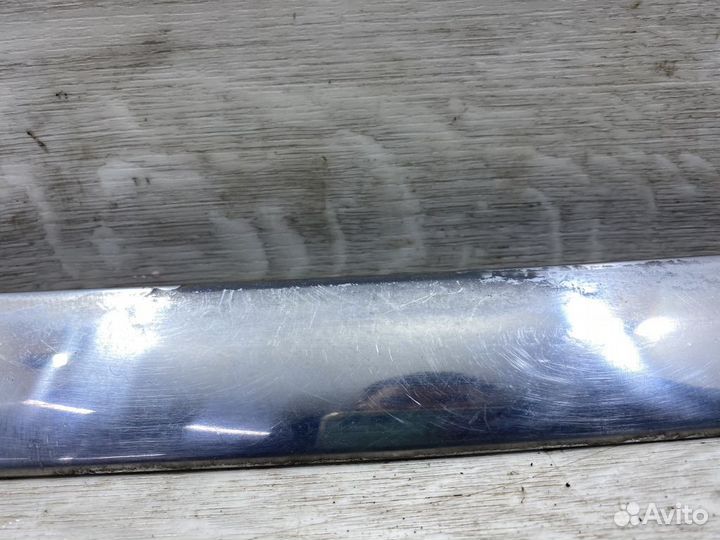 Молдинг заднего бампера