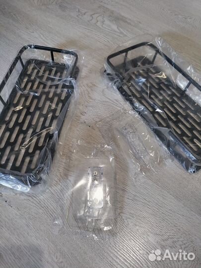 Полки для ванны новые