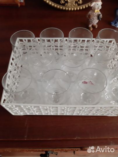 Сервиз чайный и рюмки