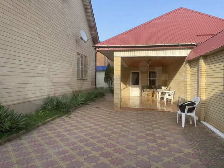 Дом 223 м² на участке 4 сот.