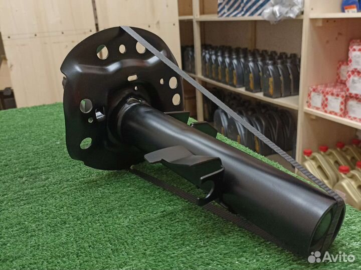 Амортизатор передний Volvo XC70 II (07-16г)