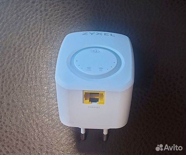Wi-Fi усилитель сигнала (репитер) Zuxel WRE6505 v2