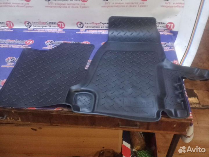 Коврики на Форд Транзит