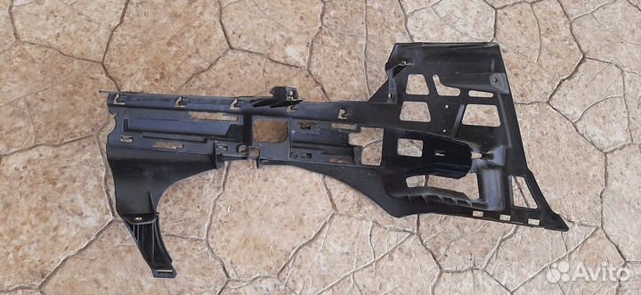 Каркас переднего бампера Mercedes E-Class W211