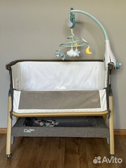 Колыбель Tutti Bambini CoZee с колесами