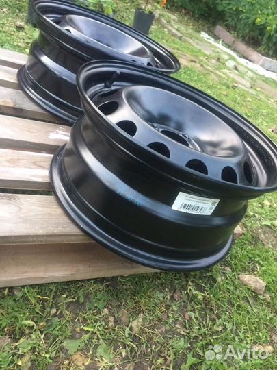 Автомобильные диски R16 7*16/4*108 D65.1 ET 32