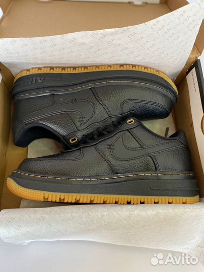 Кеды Nike Air Force 1 luxe