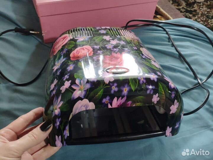 Ультрафиолетовая лампа