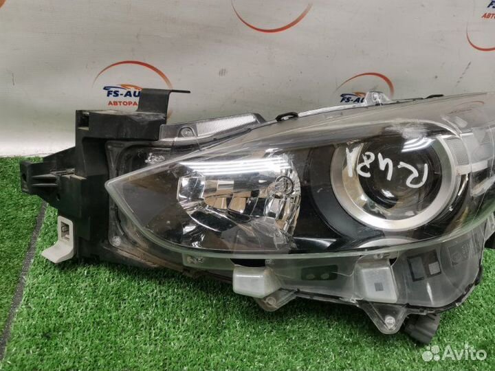 Фара галогеновая передняя левая Mazda 3 хетчбэк BM