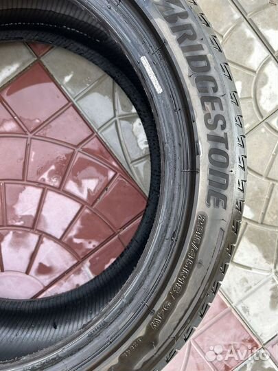 Bridgestone Turanza T005A 235/45 R18