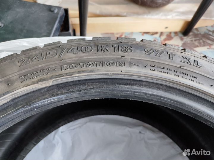 Nokian Tyres Hakkapeliitta 7 245/40 R18 97T