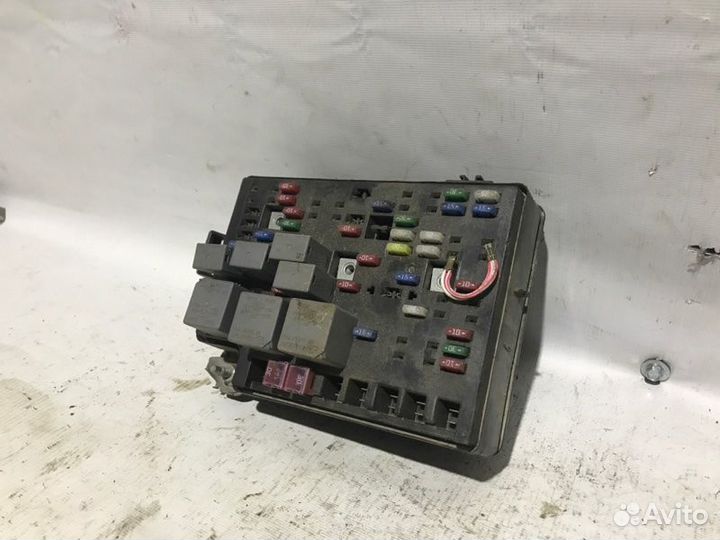 Блок предохранителей Kia Spectra S6D11 2006