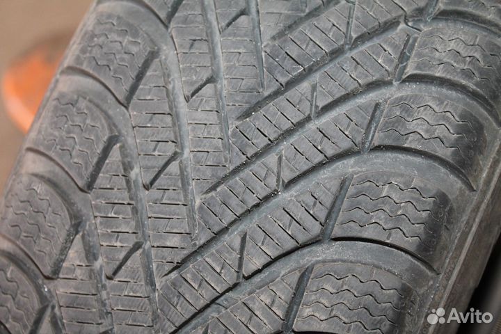 Pirelli Cinturato Winter 185/65 R15 92T