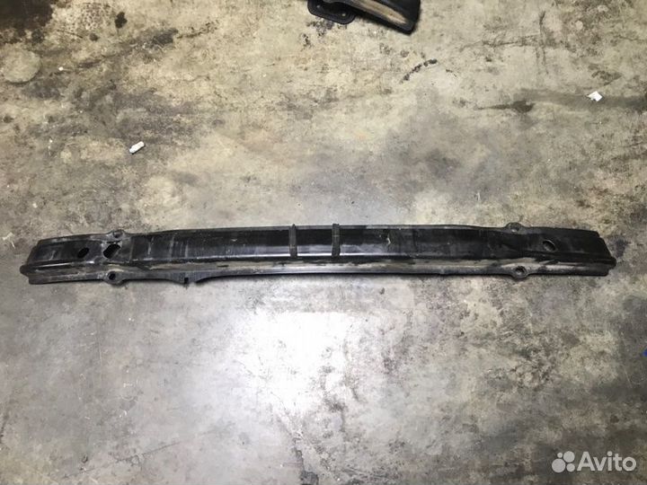 Усилитель бампера задний Bmw 5 E60 N52B30AF 3.0