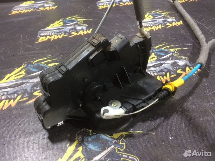 Замок двери задний правый Bmw 3 E46 sedan/ E46/4