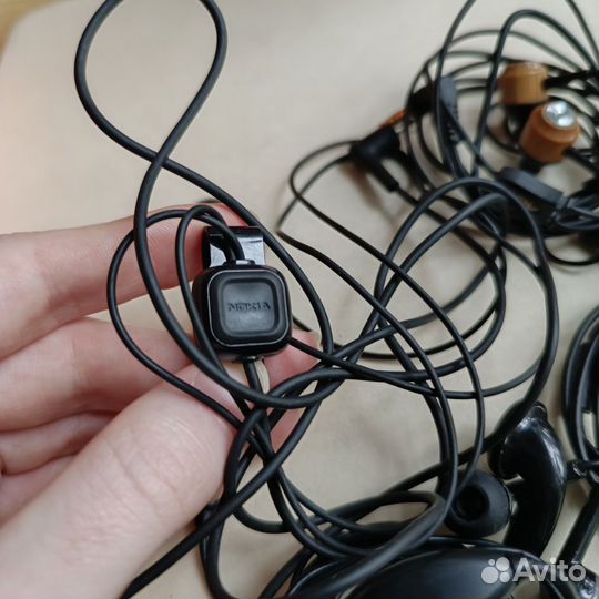 Наушники проводные