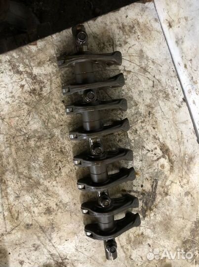 Вал ось коромысел рокеров впуск Mitsubishi Lancer