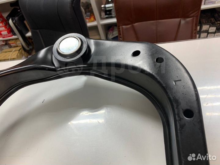 Рычаг перед верх Nissan Patrol Y62 54525-1LB0A LH