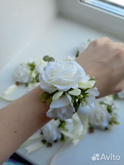 Бутоньерки для подружек невесты