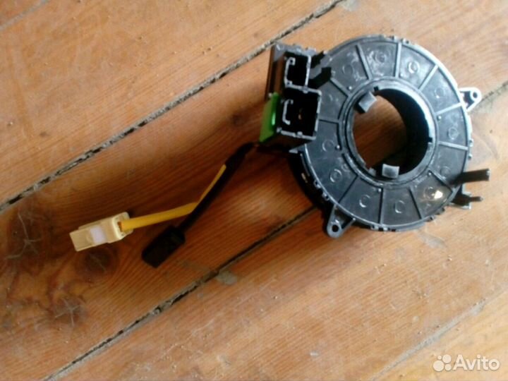 Шлейф подрулевой Митсубиси Аутлендер 01-08г.,L200