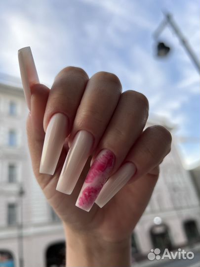 Наращивание ногтей