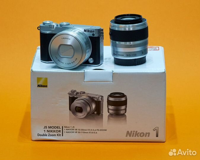 Nikon 1 nikkor J5 Double Zoom Kit