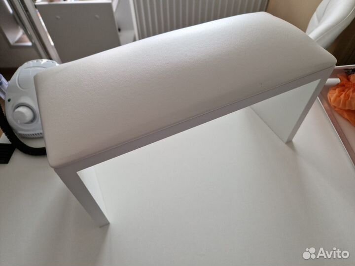 Подставка для рук маникюрная