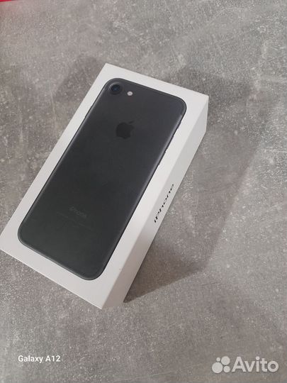 iPhone 7, 128 ГБ