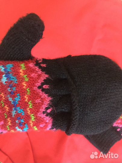 Варежки с прорезями