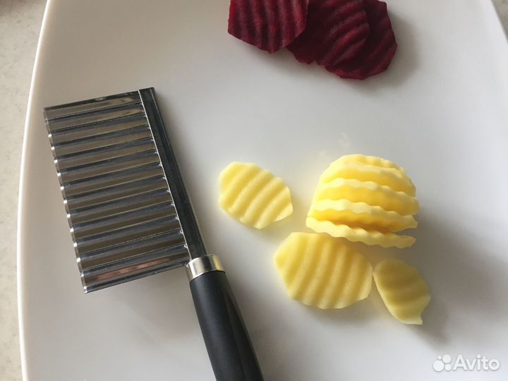 Нож для фигурной нарезки продуктов