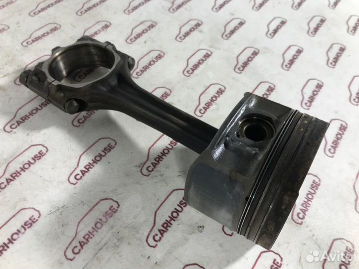 Шатун с поршнем Volkswagen Golf 4 1.6 AKL 1997