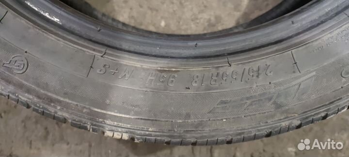 Maxxis Bravo HP-M3 215/55 R18