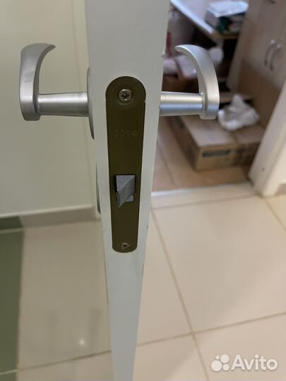 Двери белые крашеные в отличном состоянии