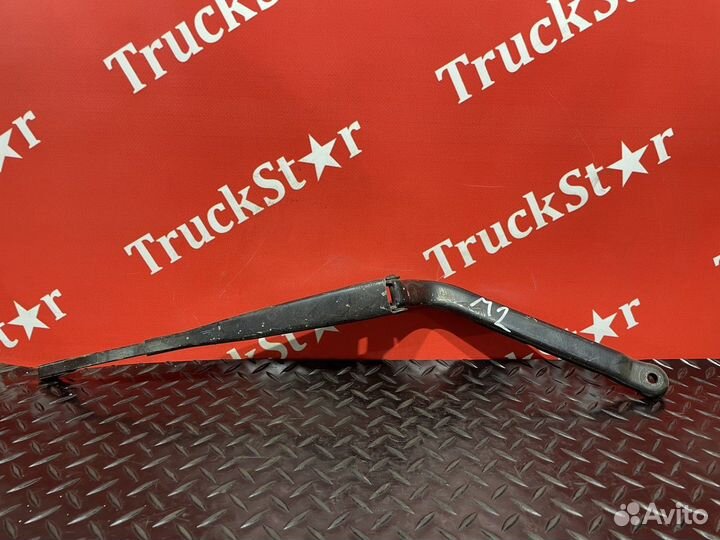 Поводок стеклоочистителя