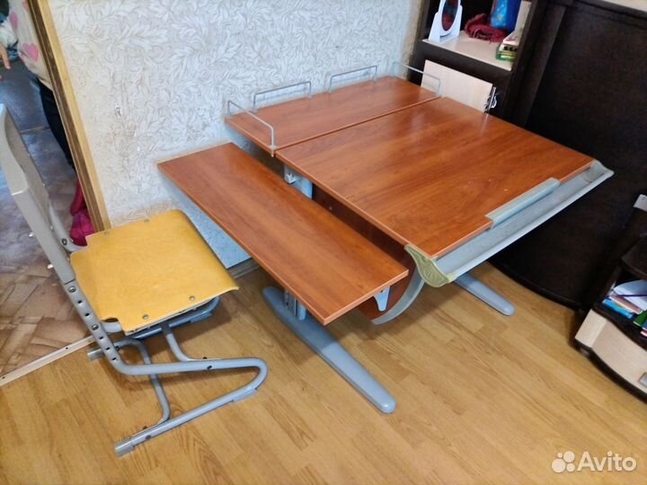 Растущая парта и стул бу