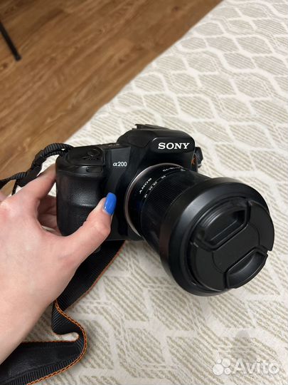 Компактный фотоаппарат sony a200