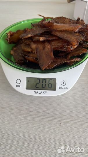 Мясные снеки и фруктовые чипсы