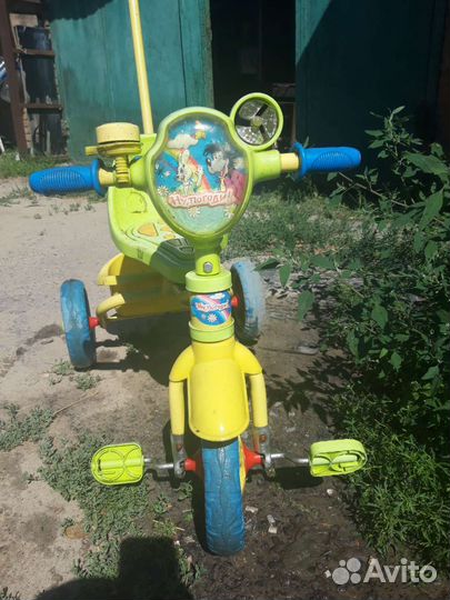Детский трехколесный велосипед