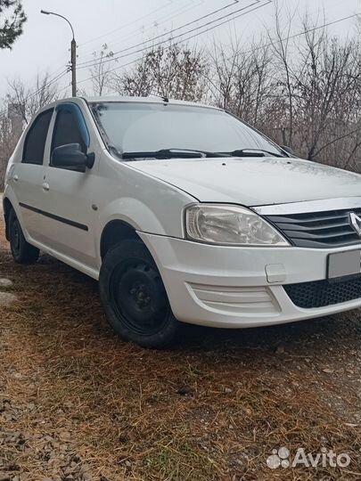 Renault Logan 1.6 МТ, 2013, битый, 215 000 км