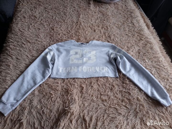 Свитшот укороченный женский