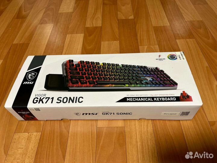 Игровая механическая клавиатура MSI