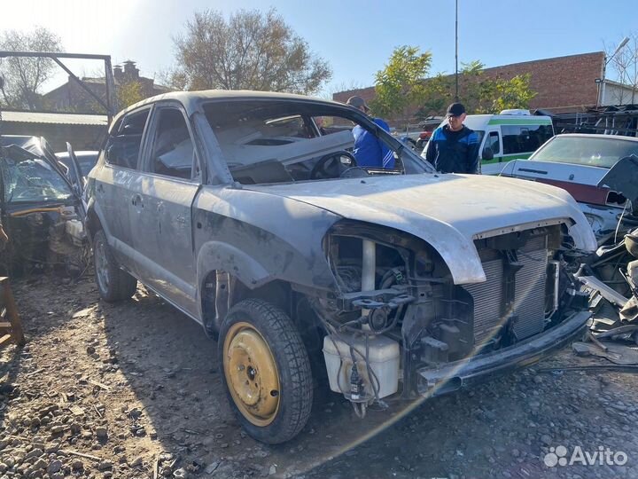 Hyundai Tucson JM G4GC 4WD МКПП в разбор на запчас