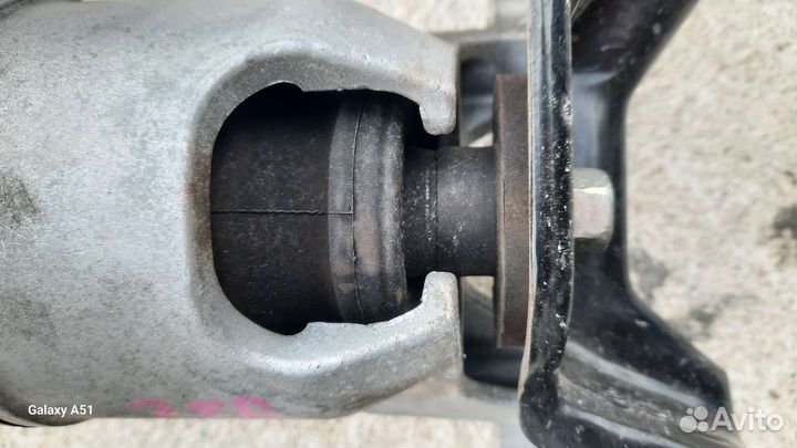 Правая опора двигателя Nissan Teana j32