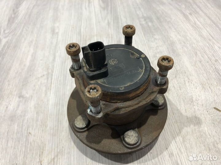 Ступица задняя Ford Focus седан qqdb 2007