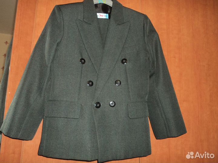 Костюмы рост 122-128 и 128-134 см