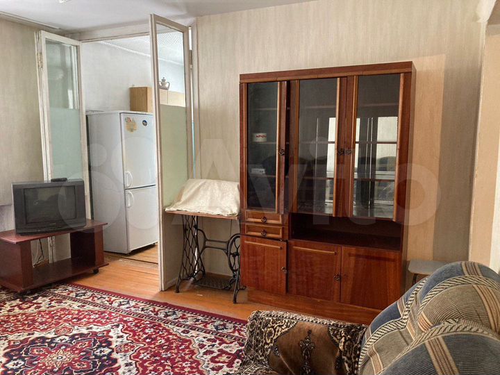 2-к. квартира, 49 м², 1/6 эт.