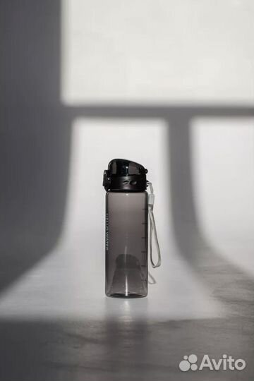 Бутылка для воды и фитнеса