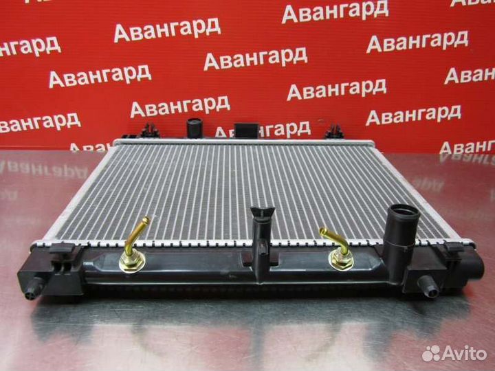 Радиатор охлаждения Toyota Yaris XP90 1.0 / 1.3